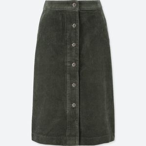 High waisted Uniqlo midi skirt